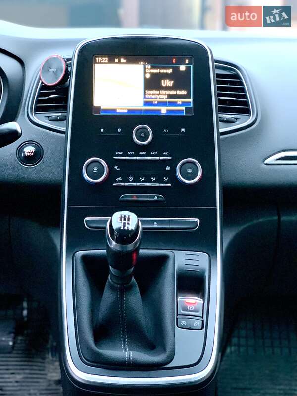 Минивэн Renault Scenic 2016 в Городке фото 15 Минивэн Renault Scenic 2016 в Городке