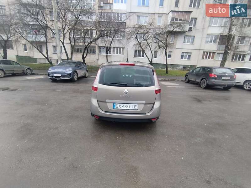Мінівен Renault Scenic 2009 в Хмельницькому