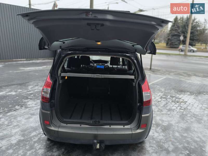 Минивэн Renault Scenic 2006 в Полтаве