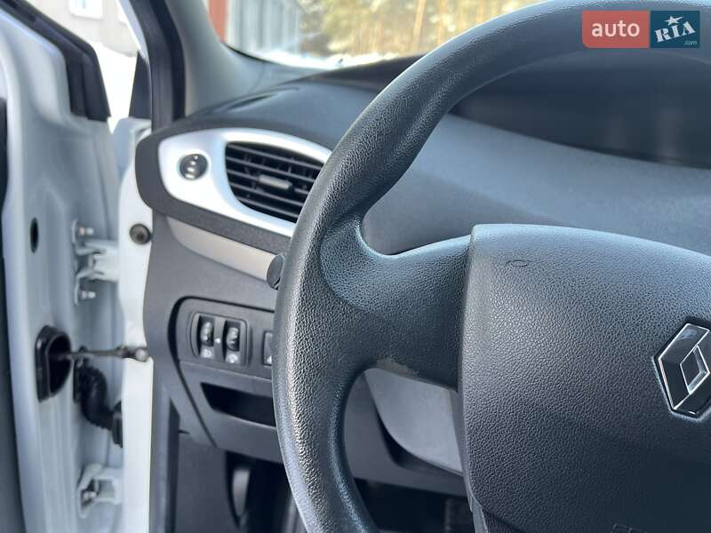 Минивэн Renault Scenic 2010 в Радивилове фото 66 Минивэн Renault Scenic 2010 в Радивилове