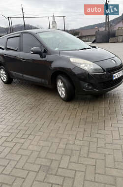Минивэн Renault Scenic 2010 в Иршаве