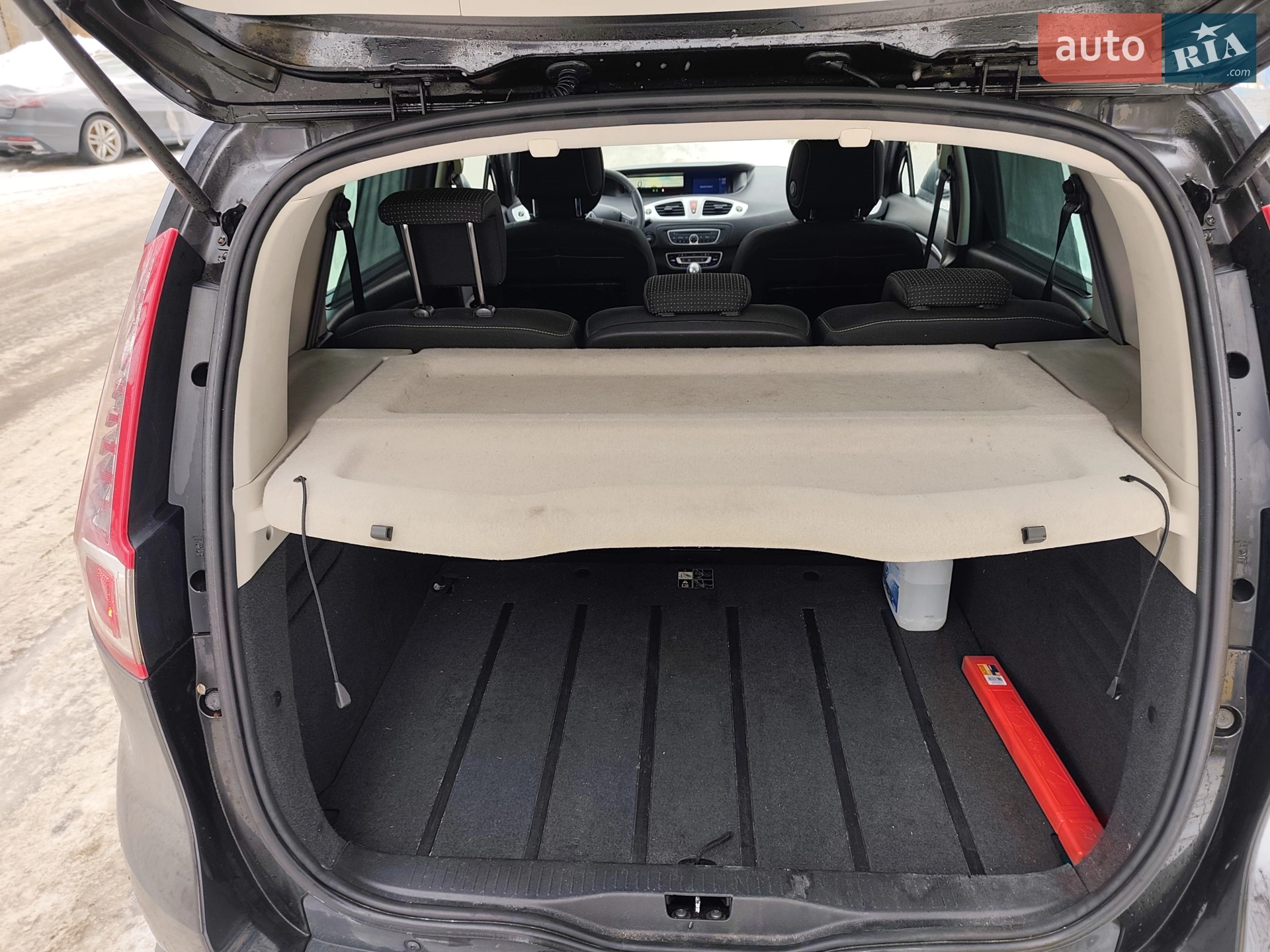 2010 Renault Scenic - мініатюра 17
