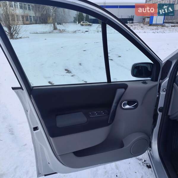 Минивэн Renault Scenic 2007 в Белой Церкви