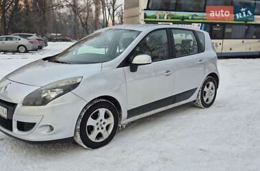 Мінівен Renault Scenic 2010 в Черкасах