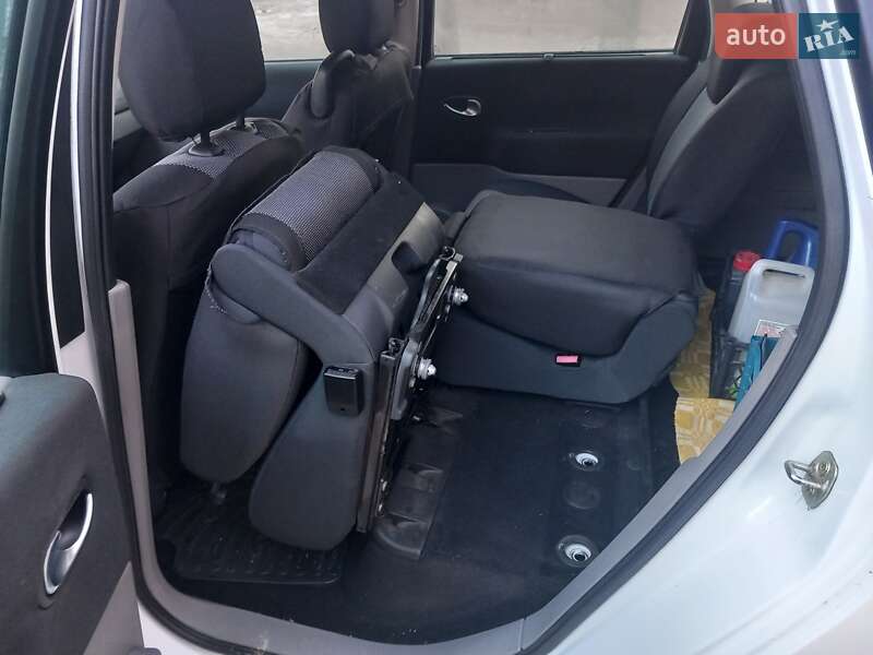 Минивэн Renault Scenic 2004 в Херсоне фото 8 Минивэн Renault Scenic 2004 в Херсоне