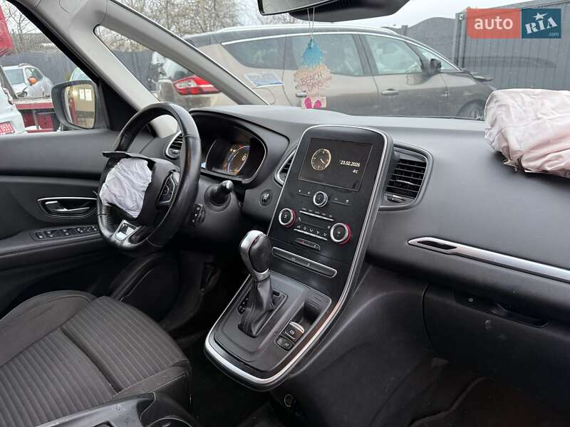 Минивэн Renault Scenic 2016 в Луцке