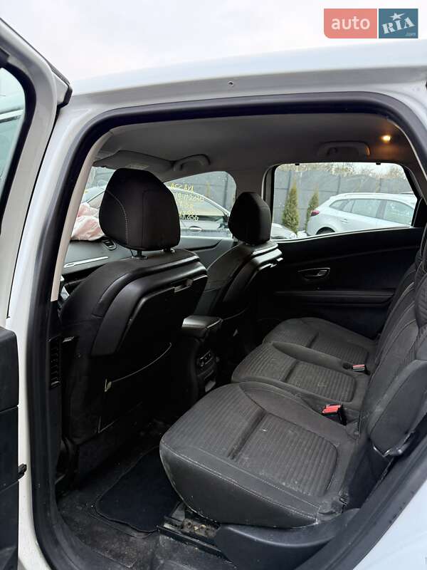 Минивэн Renault Scenic 2016 в Луцке