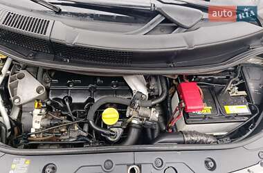 Мінівен Renault Scenic 2006 в Чернівцях