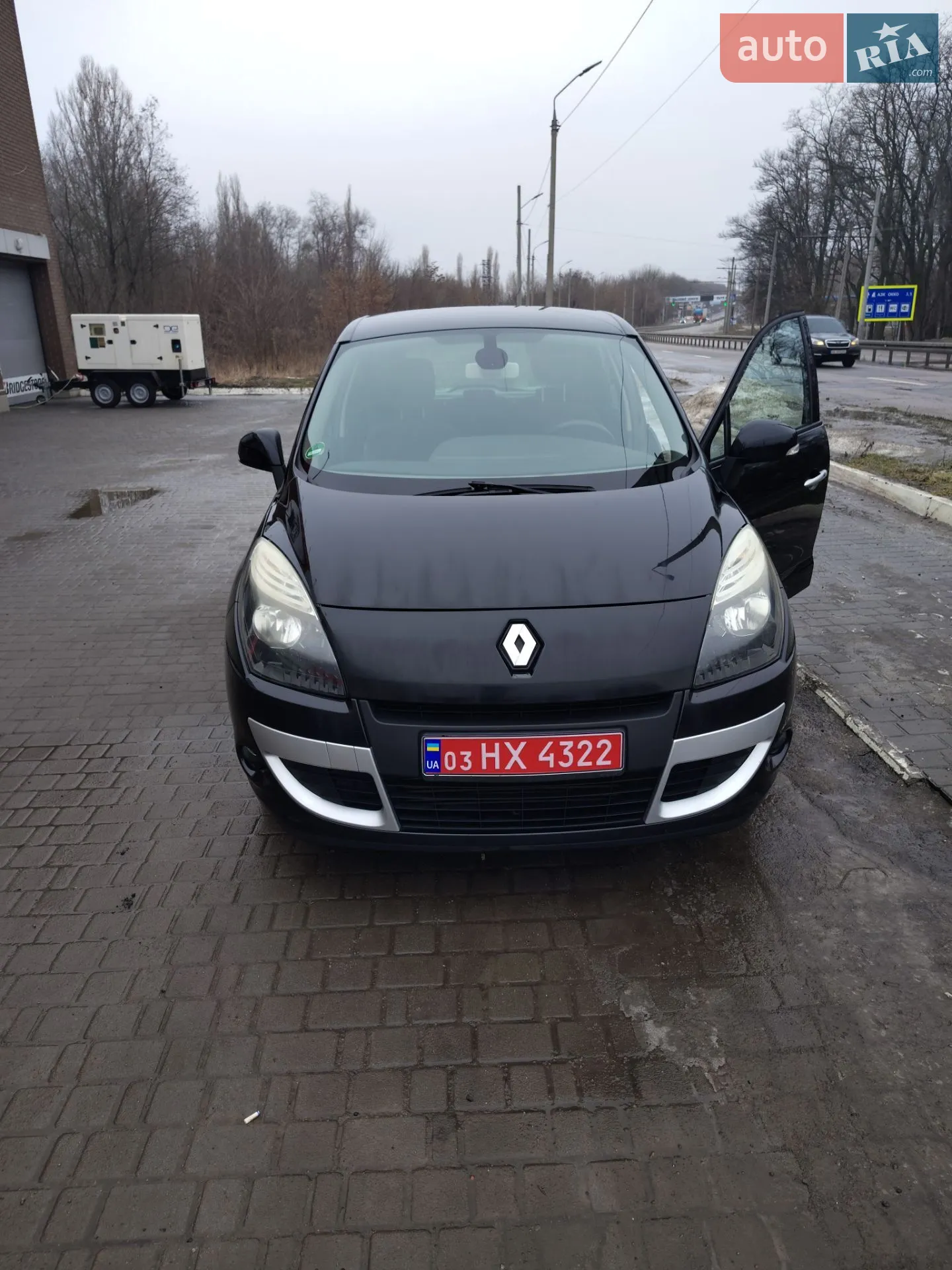 2010 Renault Scenic - мініатюра 2