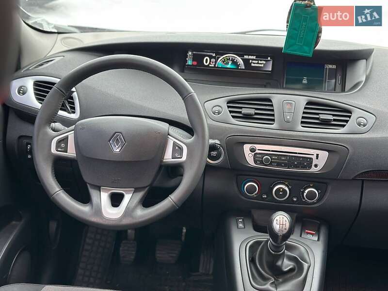 Минивэн Renault Scenic 2012 в Виннице