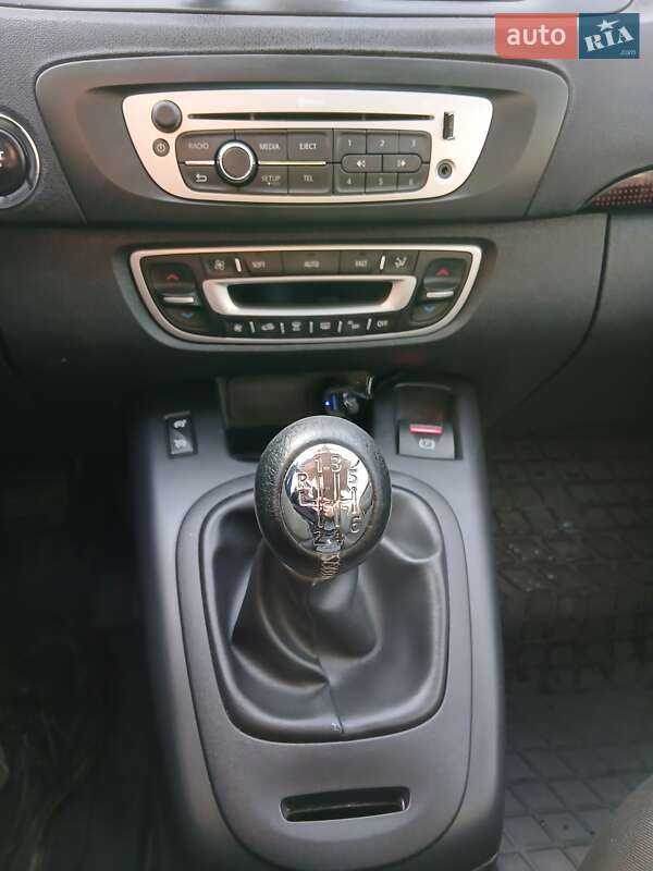 Мінівен Renault Scenic 2013 в Івано-Франково