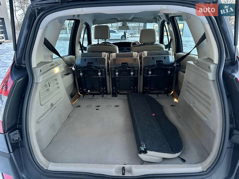 Минивэн Renault Scenic 2005 в Киеве