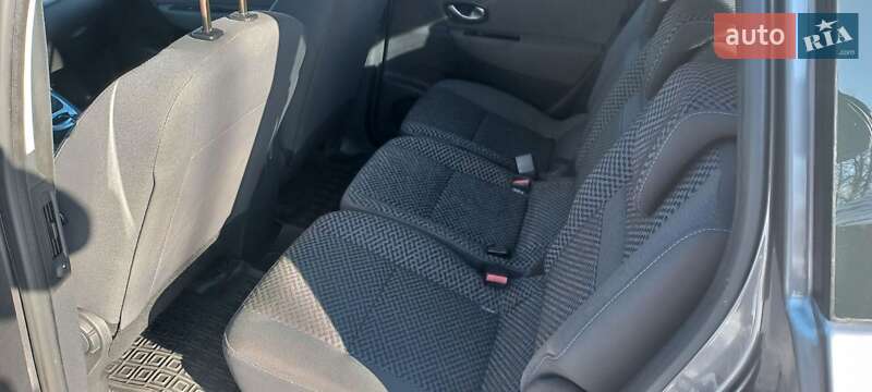 Мінівен Renault Scenic 2011 в Сумах