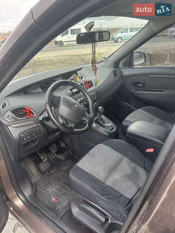 Минивэн Renault Scenic 2010 в Львове