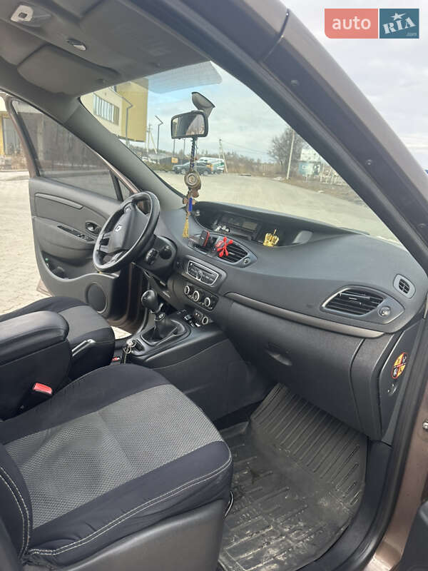 Минивэн Renault Scenic 2010 в Львове