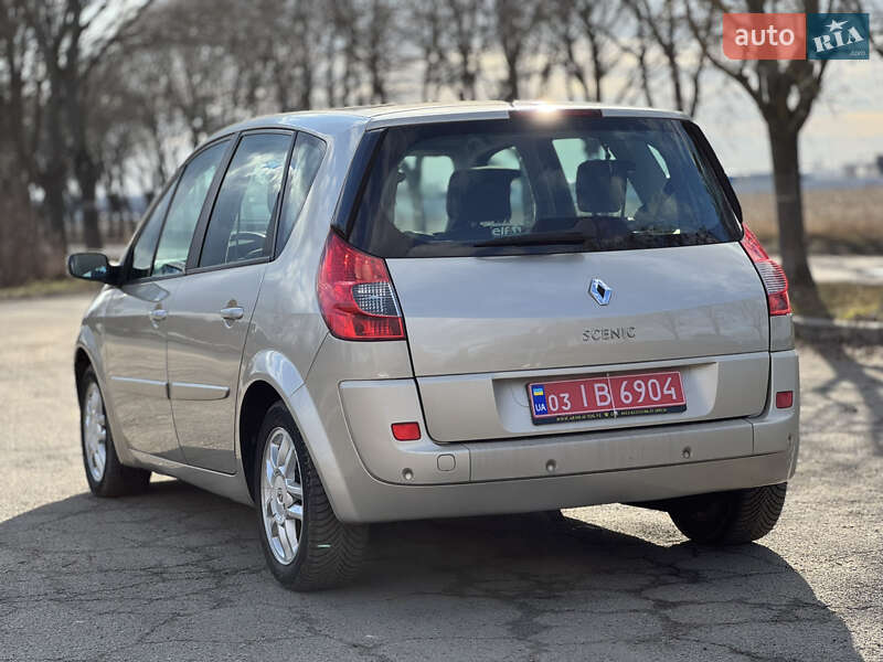 Минивэн Renault Scenic 2007 в Владимире