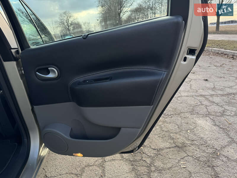 Минивэн Renault Scenic 2007 в Владимире