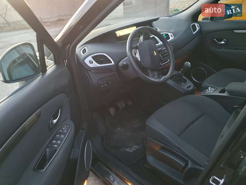 Минивэн Renault Scenic 2010 в Ковеле фото 21 Минивэн Renault Scenic 2010 в Ковеле