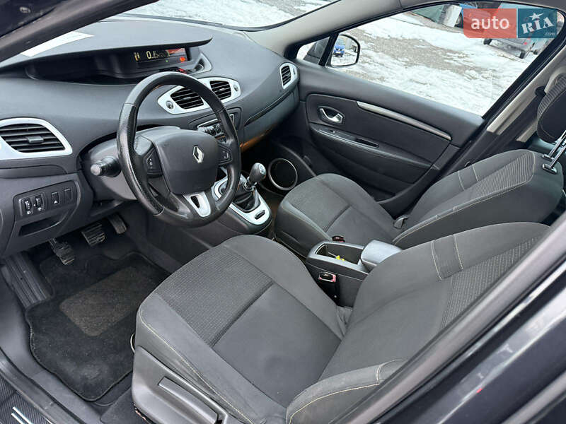 Минивэн Renault Scenic 2009 в Кременчуге