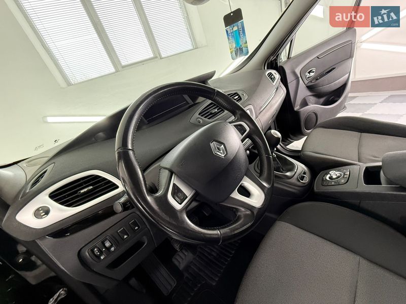 Минивэн Renault Scenic 2012 в Трускавце