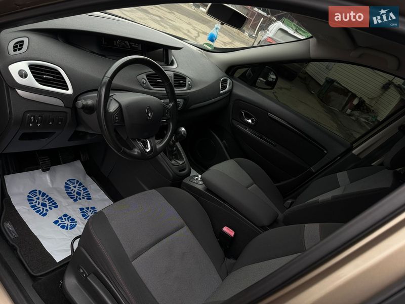 Минивэн Renault Scenic 2014 в Полтаве