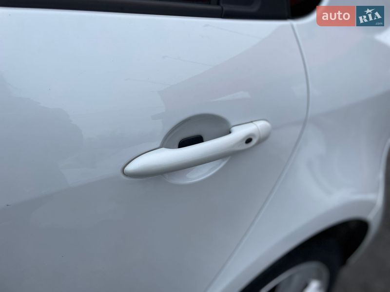 Мінівен Renault Scenic 2014 в Сумах