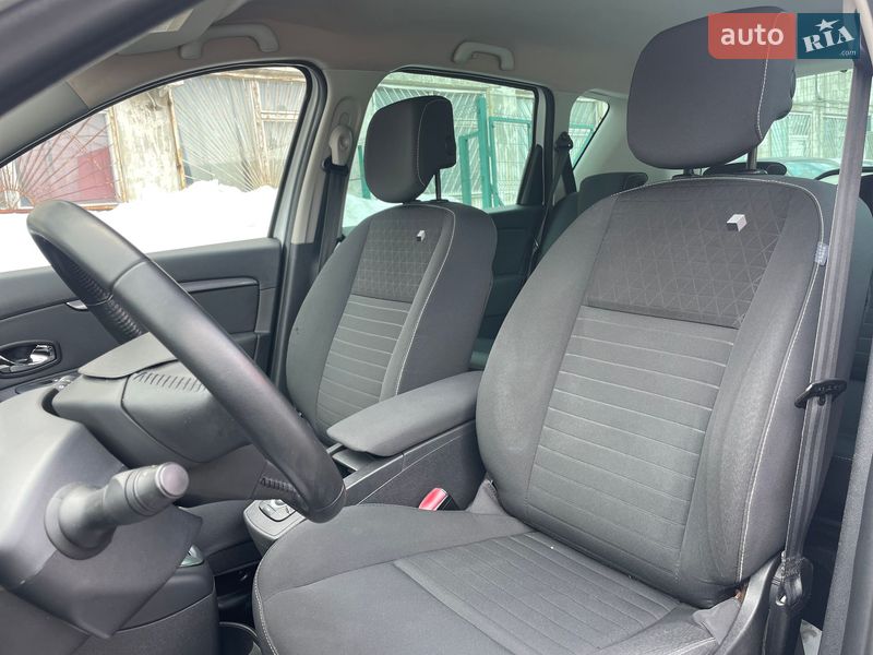 Мінівен Renault Scenic 2014 в Сумах