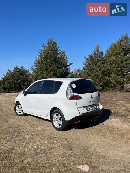 Минивэн Renault Scenic 2013 в Львове
