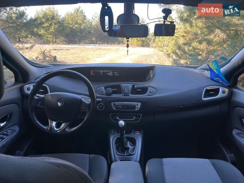Минивэн Renault Scenic 2013 в Львове