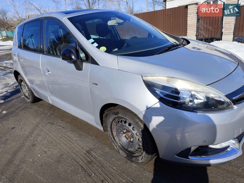 Минивэн Renault Scenic 2012 в Казатине