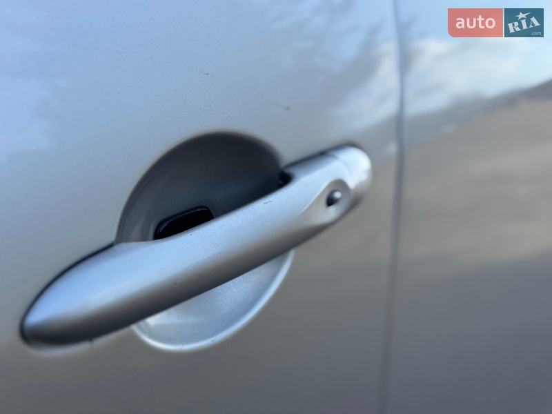 Минивэн Renault Scenic 2010 в Ровно