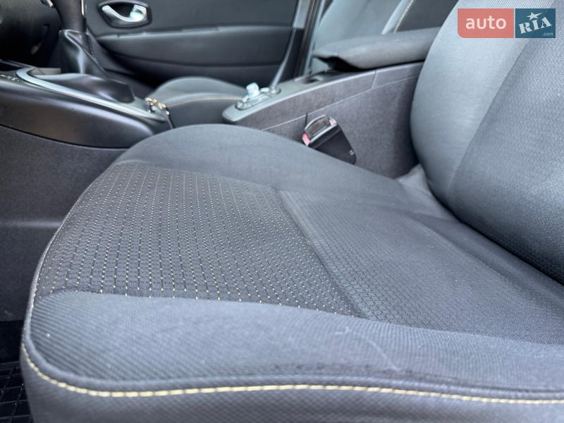 Минивэн Renault Scenic 2010 в Ровно