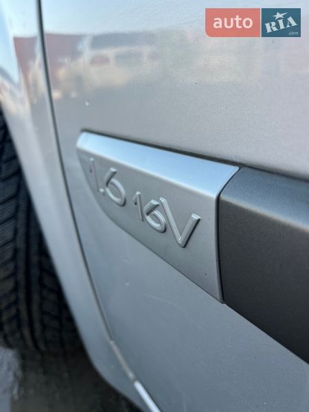 Минивэн Renault Scenic 2006 в Житомире