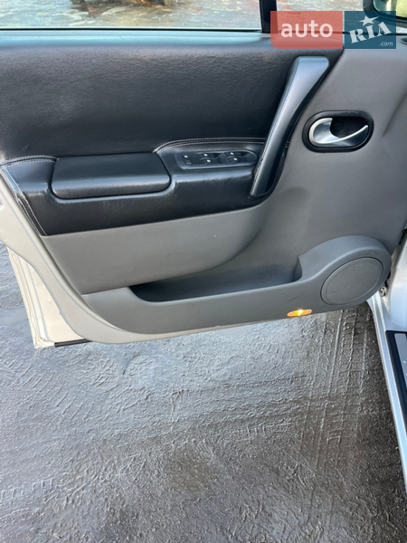 Минивэн Renault Scenic 2006 в Житомире