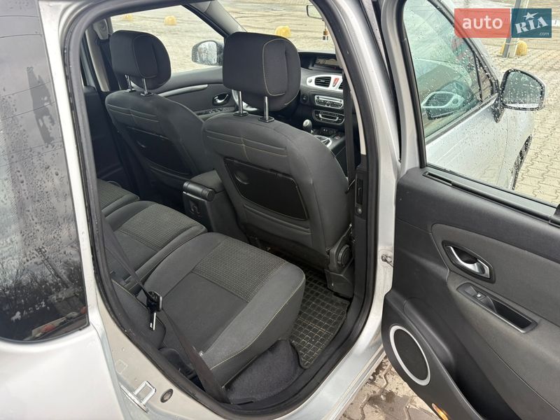 Мінівен Renault Scenic 2009 в Києві