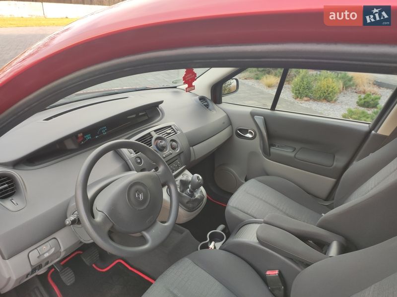 Минивэн Renault Scenic 2006 в Луцке