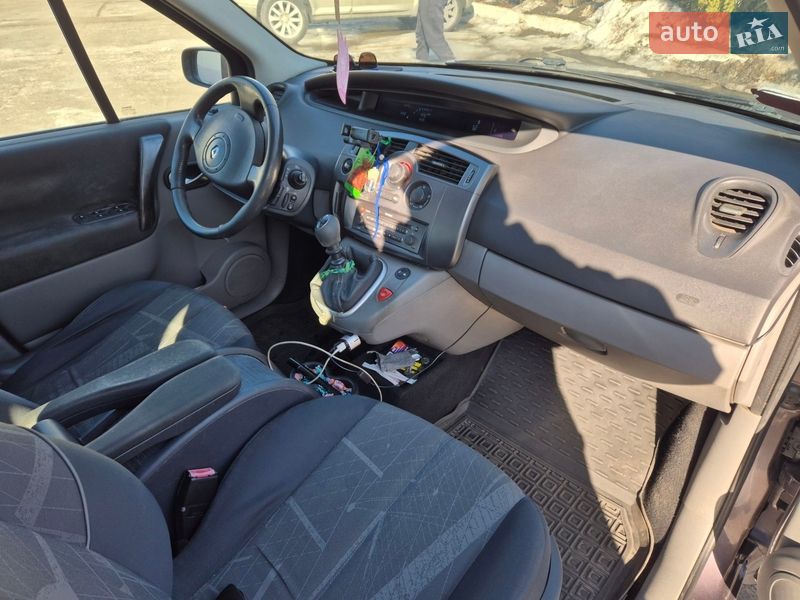 Мінівен Renault Scenic 2005 в Києві