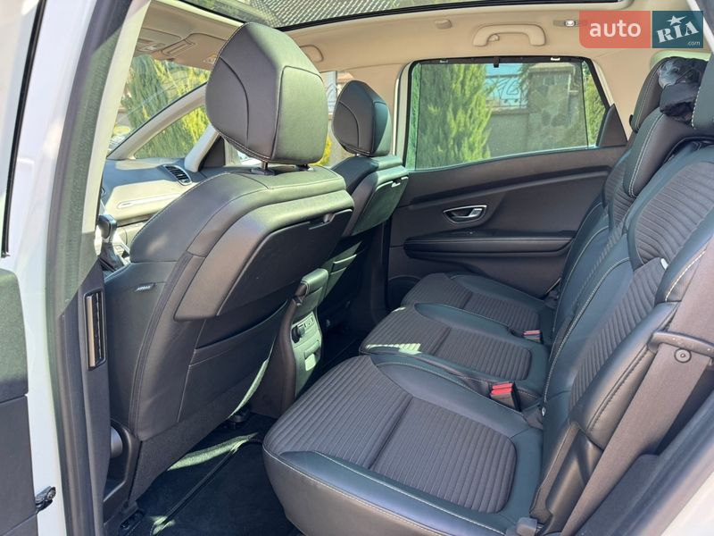 Минивэн Renault Scenic 2017 в Луцке