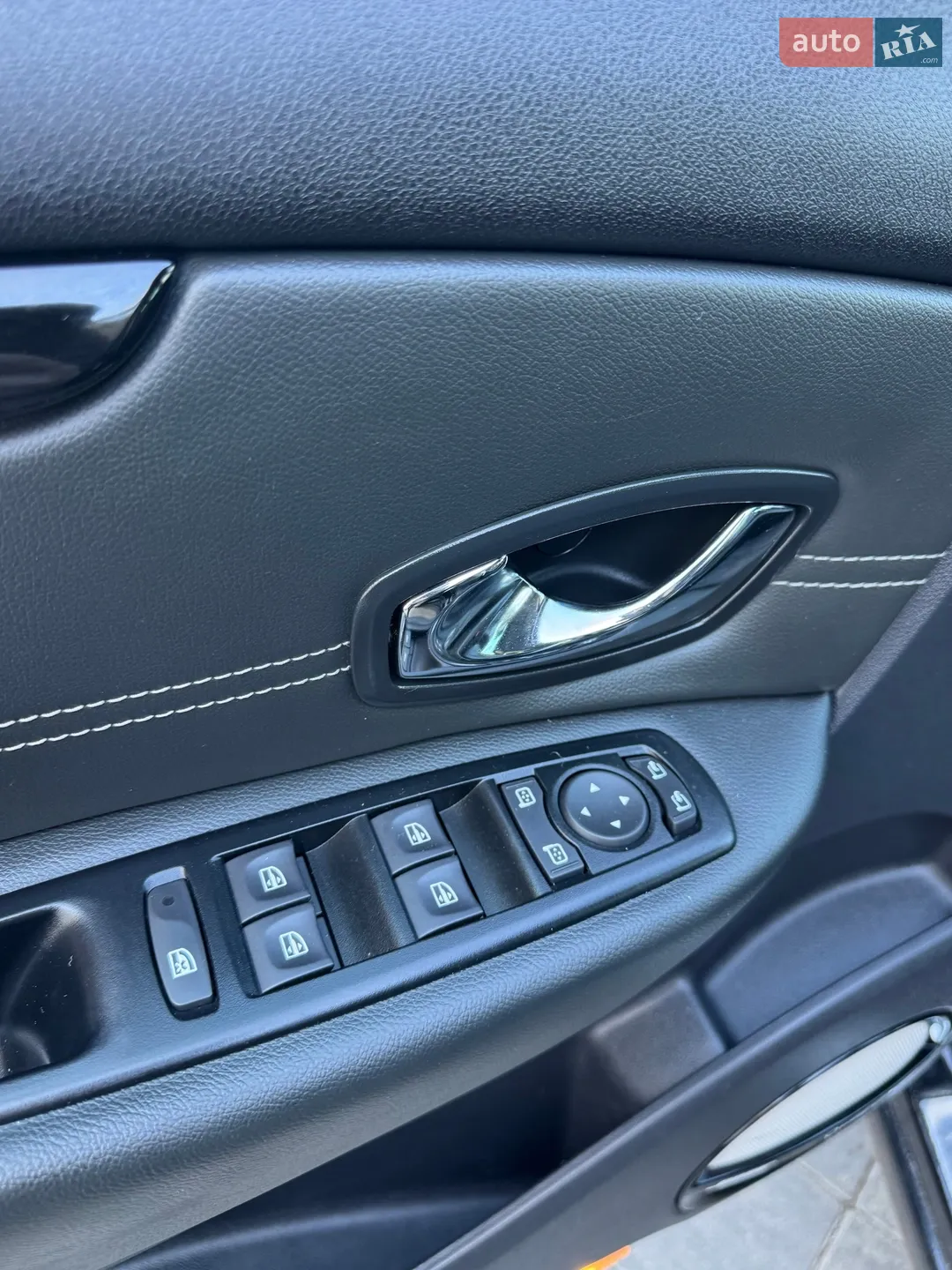 2014 Renault Scenic - мініатюра 28