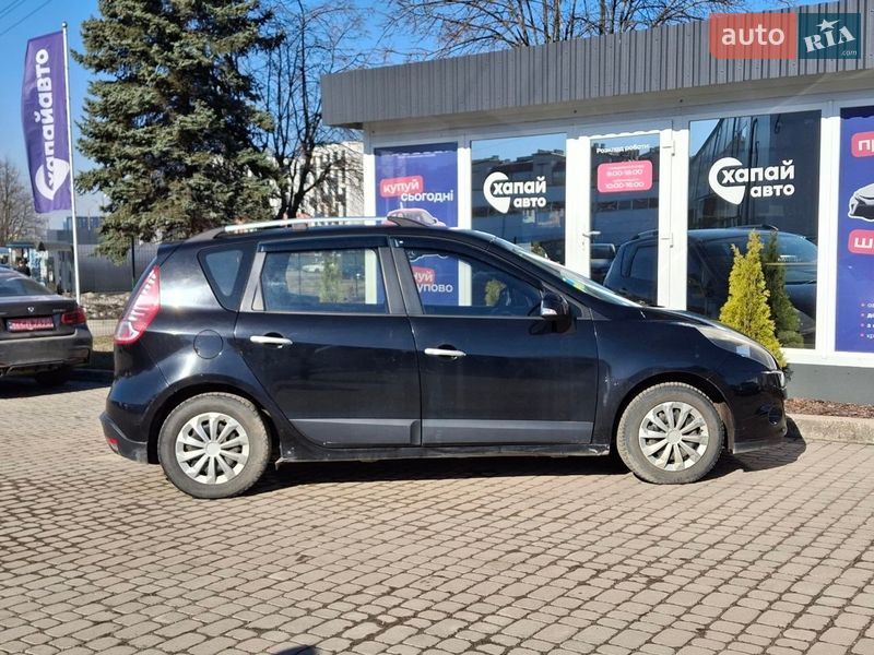 Минивэн Renault Scenic 2011 в Львове