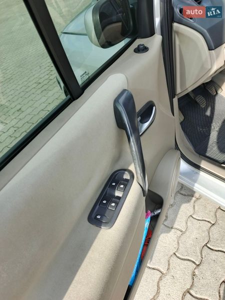 Минивэн Renault Scenic 2005 в Городке