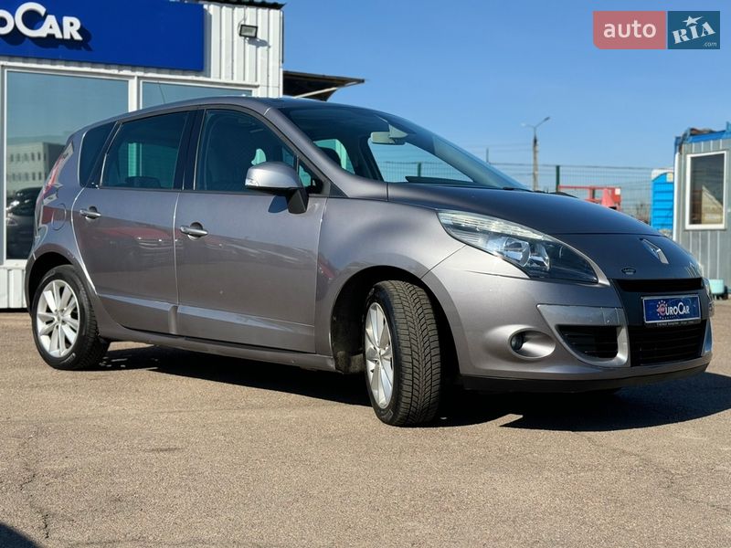 Мінівен Renault Scenic 2010 в Києві