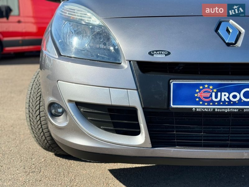 Мінівен Renault Scenic 2010 в Києві