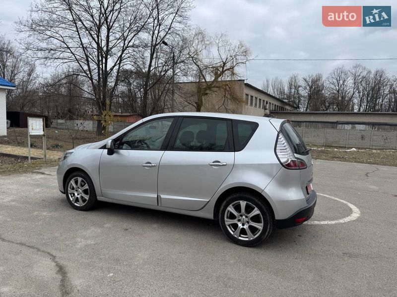 Минивэн Renault Scenic 2013 в Днепре