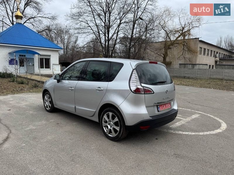 Минивэн Renault Scenic 2013 в Днепре