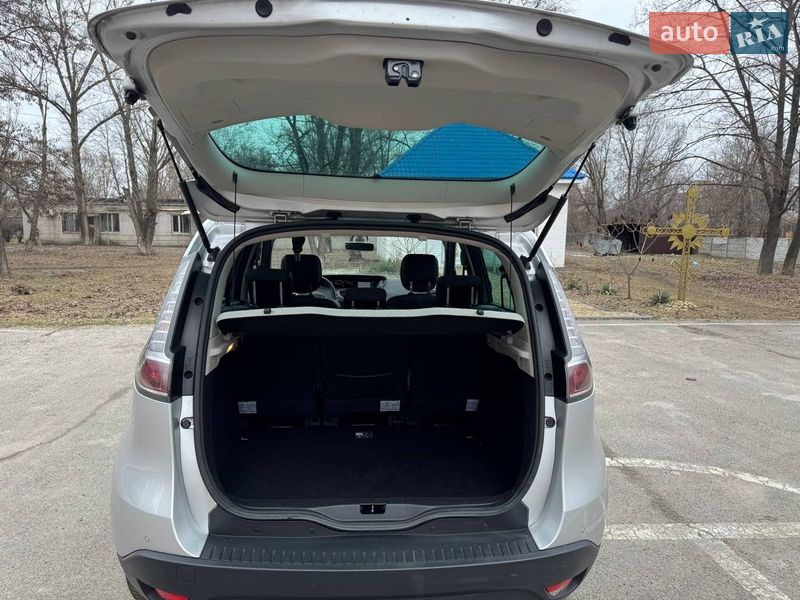 Минивэн Renault Scenic 2013 в Днепре