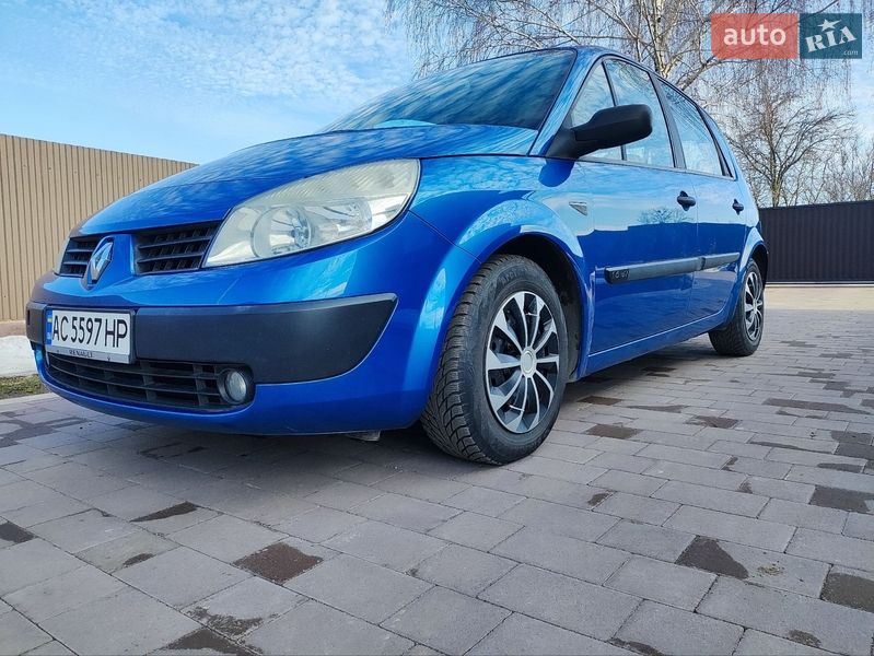 Минивэн Renault Scenic 2004 в Нововолынске
