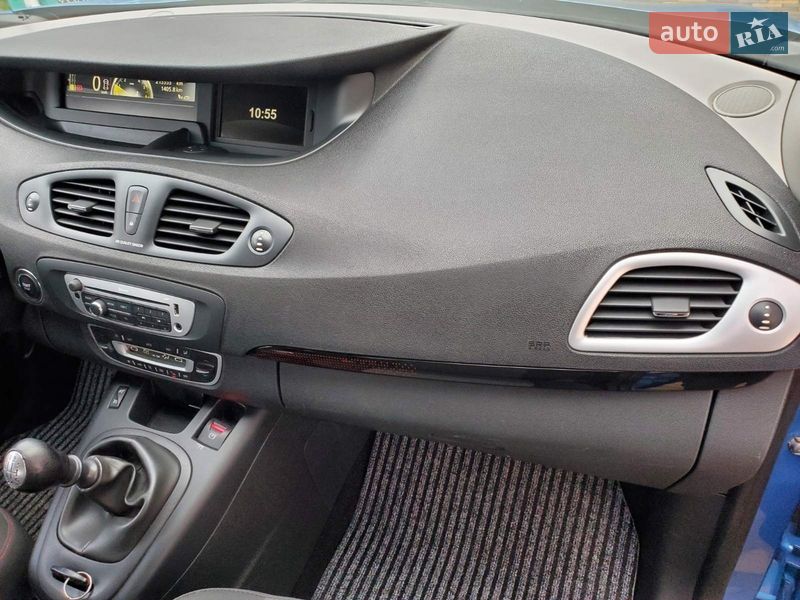 Минивэн Renault Scenic 2013 в Монастырище