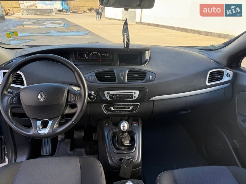Минивэн Renault Scenic 2013 в Виннице