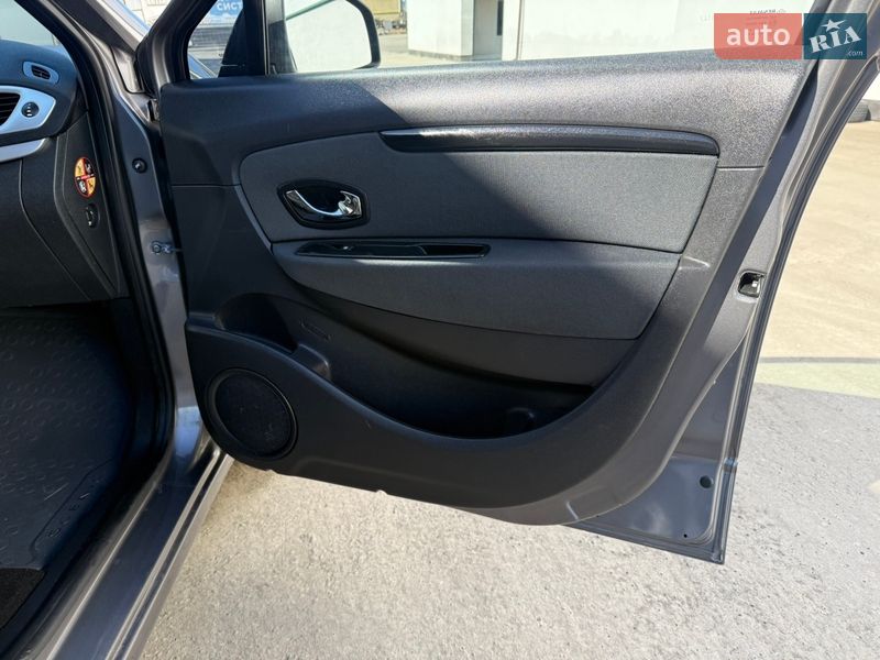 Минивэн Renault Scenic 2013 в Виннице